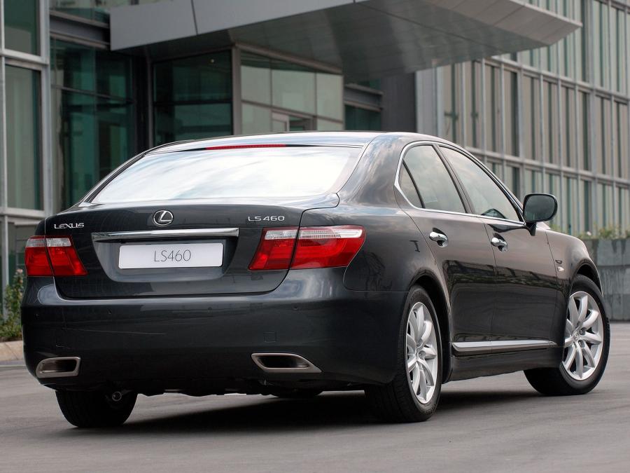  Lexus LS460 2006 года  (ZA) (фото 8 из 16)